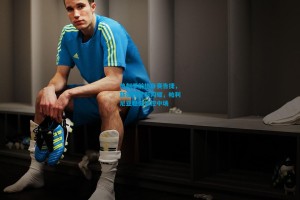 热刺季前热身赛告捷，新援西蒙斯闪耀，帕利尼亚稳健掌控中场