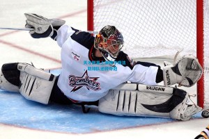 天才新星上演帽子戏法，助球队逆转夺冠