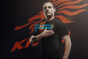 百米飞人巅峰对决 新星闪耀刷新赛季最佳成绩