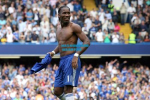 纳达尔关键破发点制胜 挺进法网半决赛