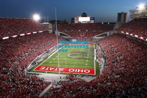 中国游泳队闪耀国际赛场，新生代选手斩获多枚金牌