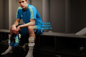 CBA全明星欢乐互黑引爆社交圈 赵睿调侃王哲林晚宴吃货显兄弟情